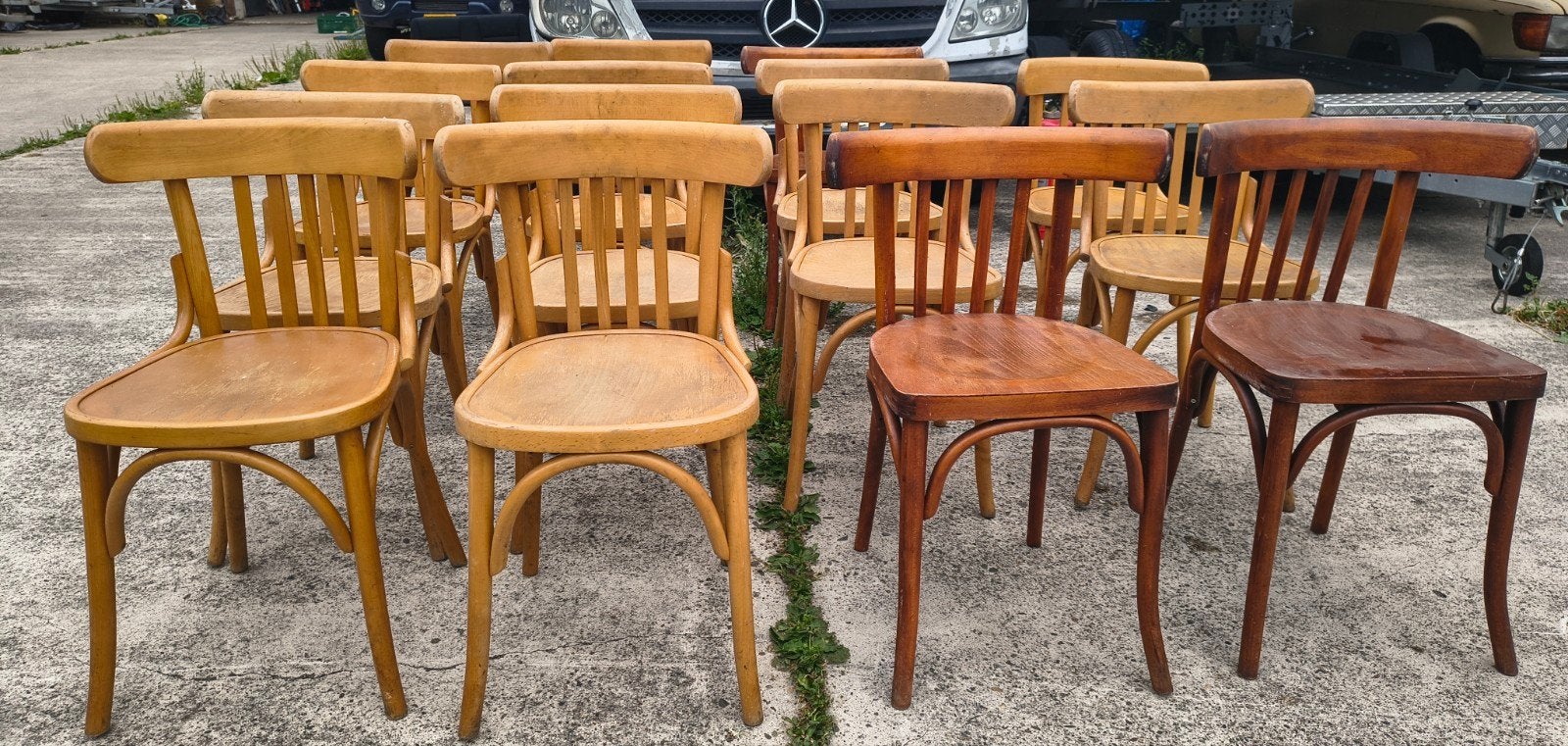 Oude vintage cafestoelen 15 stuks, Huis en Inrichting, Stoelen, Ophalen, Gebruikt