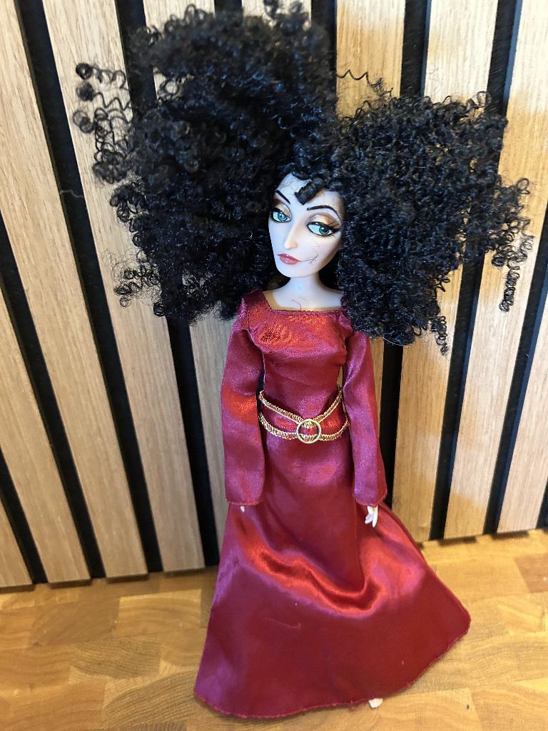 Mother Gothel disney villains barbie, Ophalen of Verzenden, Overige figuren, Gebruikt, Overige typen