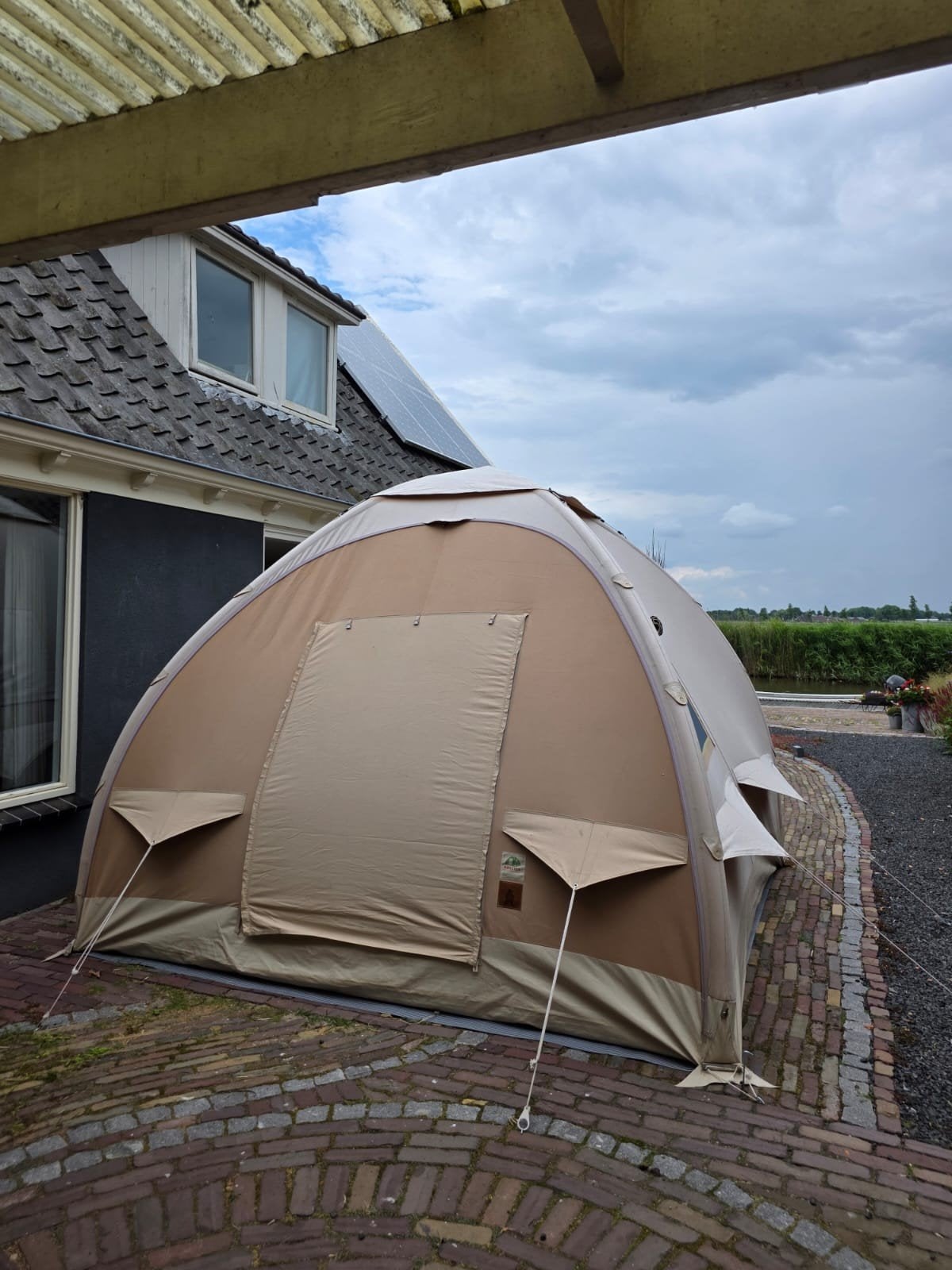 Te koop, mooie Karsten tent 300x300 met luifel, Ophalen, Tot en met 4