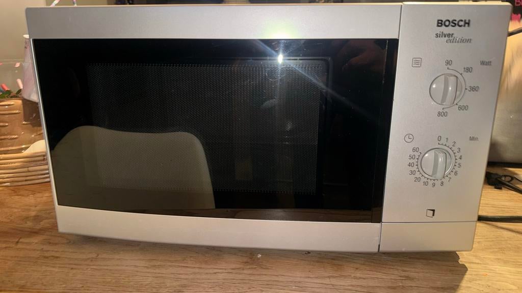 Bosch Silver Edition Magnetron - Gebruikt, Ophalen of Verzenden, Draaiplateau, Magnetron, Zo goed als nieuw