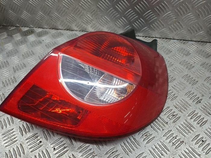 Achterlicht rechts van een Renault Clio, Gebruikt, -, Renault, -