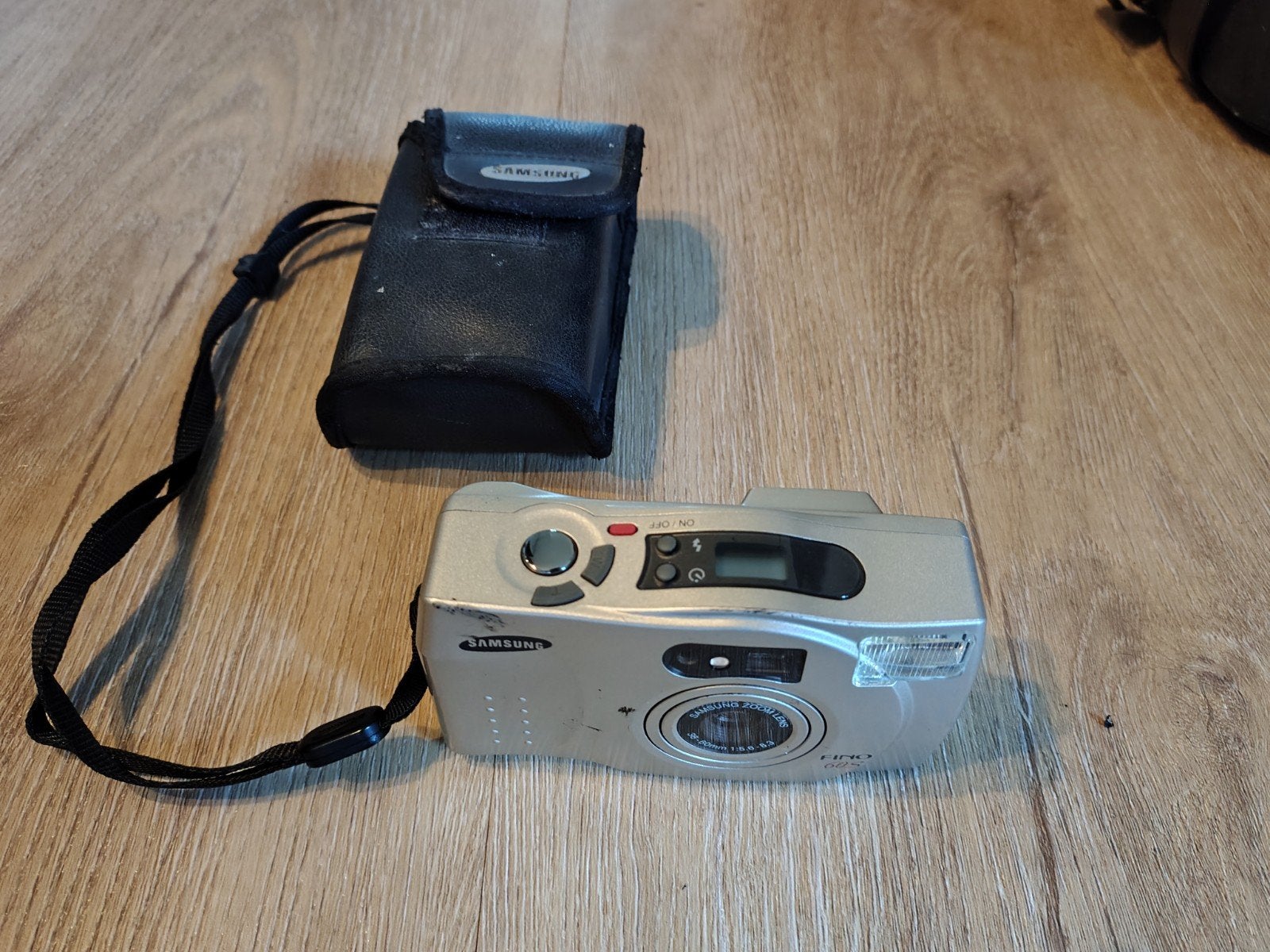 Samsung Fino 60S compactcamera (zonder batterij), Audio, Tv en Foto, Ophalen of Verzenden, Gebruikt, Compact, Samsung