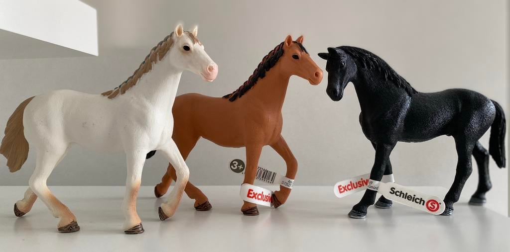 Schleich Exclusive Engelse Volbloed / Thoroughbred, Ophalen of Verzenden, Zo goed als nieuw, Paard, Beeldje of Figuurtje