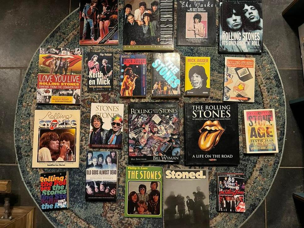 Grote collectie Rolling Stones boeken (20+ stuks), Boeken, Ophalen of Verzenden, Gelezen, Artiest