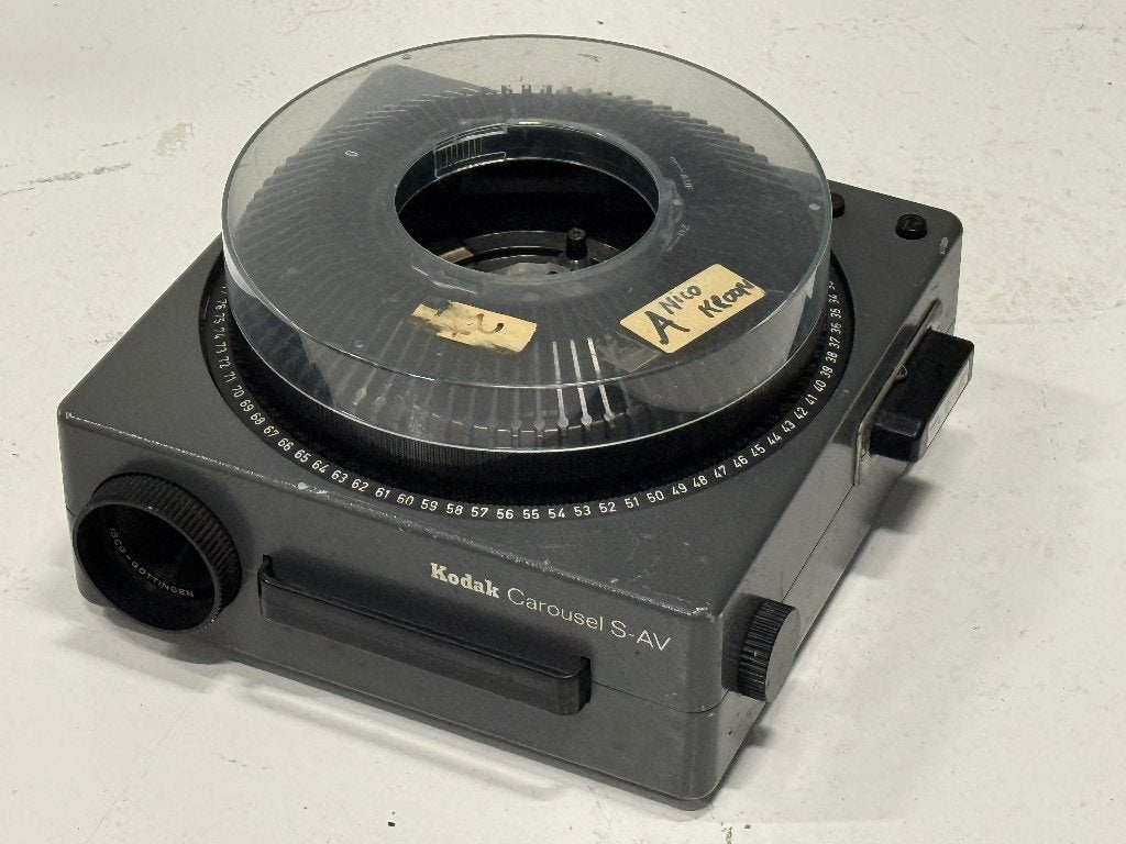 diaprojector Kodak, Ophalen