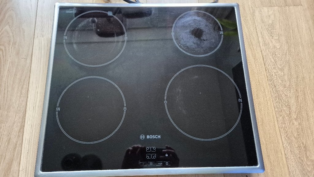 Bosch inductiekookplaat 4 zones PIF645Q01E/08, Witgoed en Apparatuur, Ophalen, Gebruikt, 4 kookzones, Inbouw