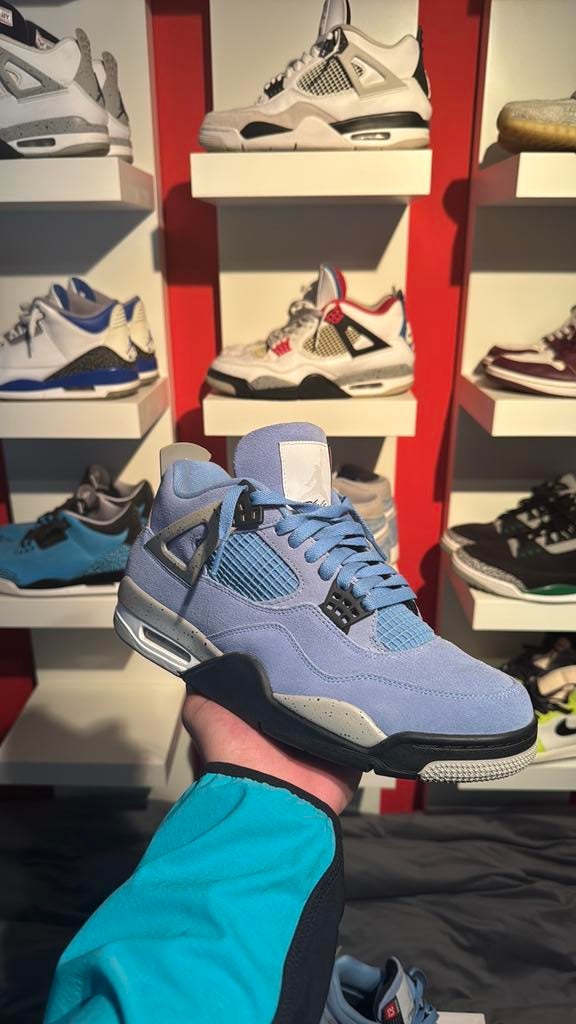 Jordan 4 university blue maat 44, Blauw, Ophalen of Verzenden, Sneakers of Gympen, Zo goed als nieuw