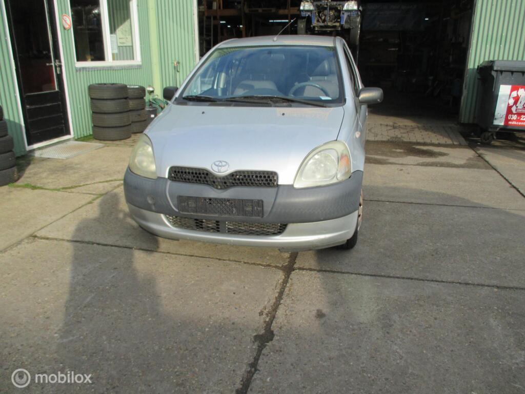 Onderdelen Toyota Yaris 1.0-16V VVT-i 5-deurs 2001, Gebruikt, Toyota, Toyota