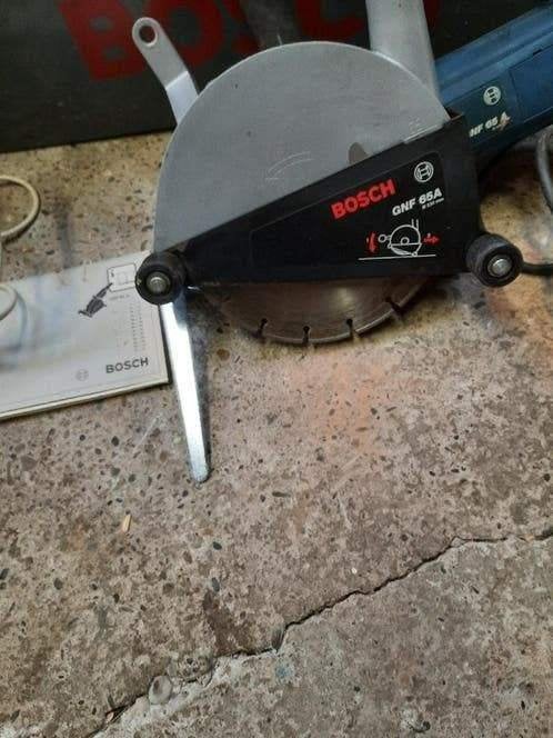 Bosch GNF65A sleuvenfrees muurfrees incl 2x zaagbladen, Ophalen, Overige typen, Zo goed als nieuw, 30 tot 70 mm