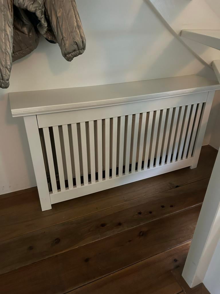 Lambrisering voor radiator 130 cm breed (plank), Doe-het-zelf en Verbouw, Verwarming en Radiatoren, Ophalen, Radiator, Minder dan 60 cm