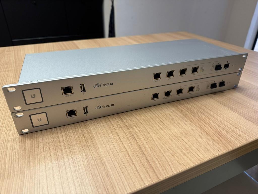 3x Ubiquiti UniFi USG PRO Gateway Router, Router, Gebruikt, Ubiquity UniFi, .