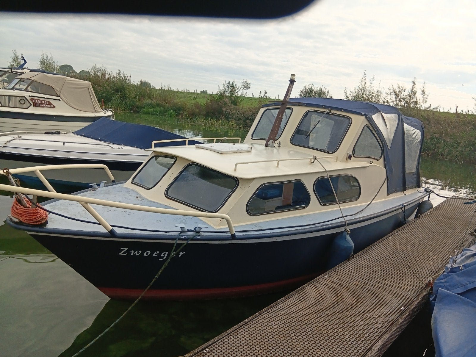 kleine motorboot, Staal, Binnenboordmotor, Ophalen of Verzenden, 1.80 meter
