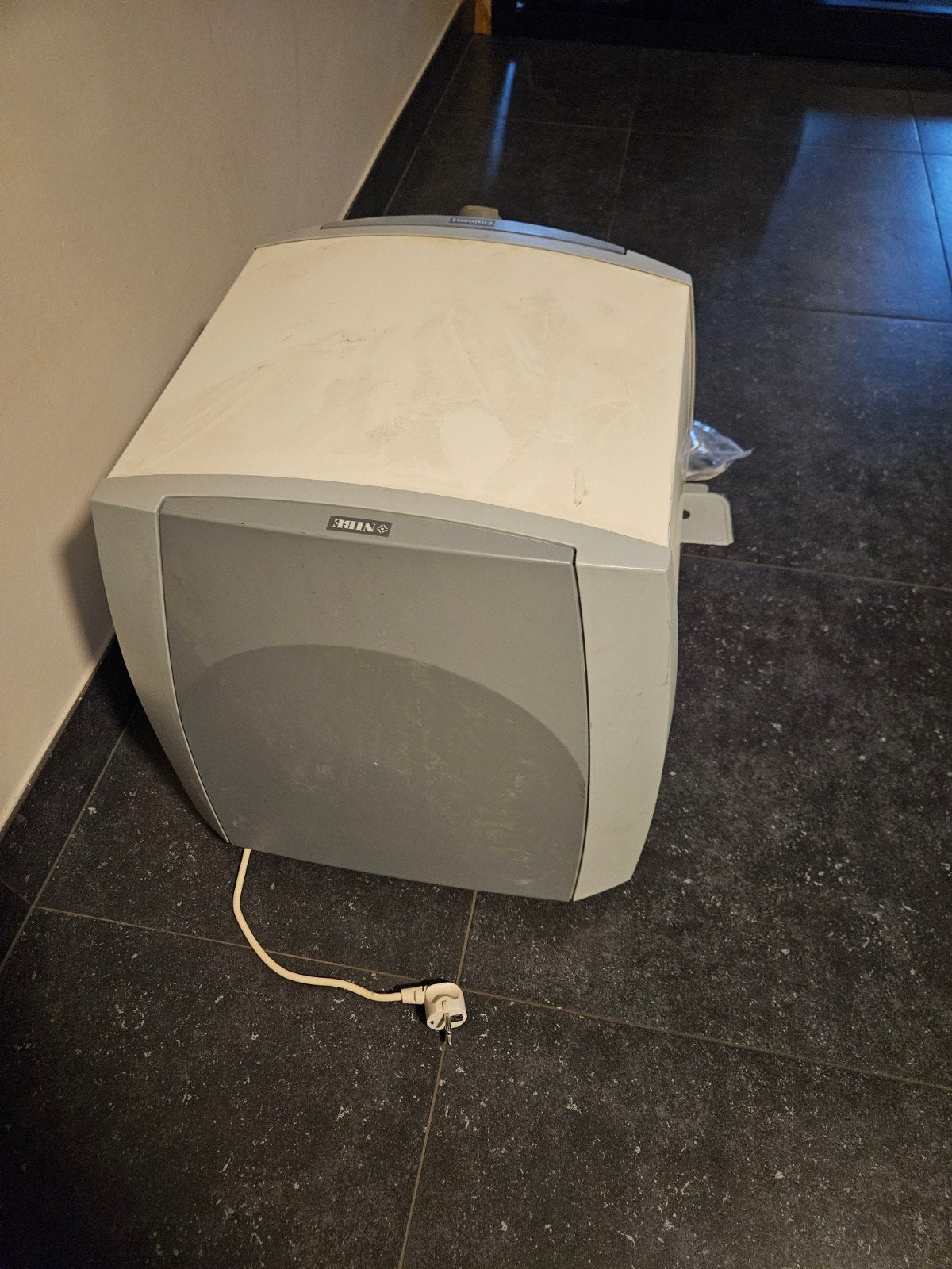 NIBE Boiler EVH 16-35-R met muursteun, Gebruikt, 20 tot 100 liter, Aardgas, Onbekend