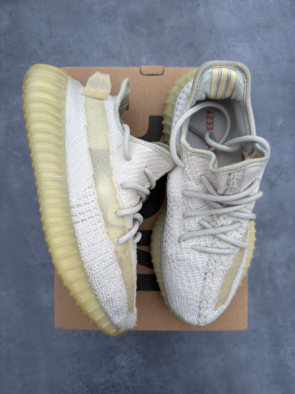 Adidas Yeezy 350 Light - Maat 40 2/3, Kleding | Heren, Schoenen, --, Overige kleuren, Ophalen of Verzenden, --