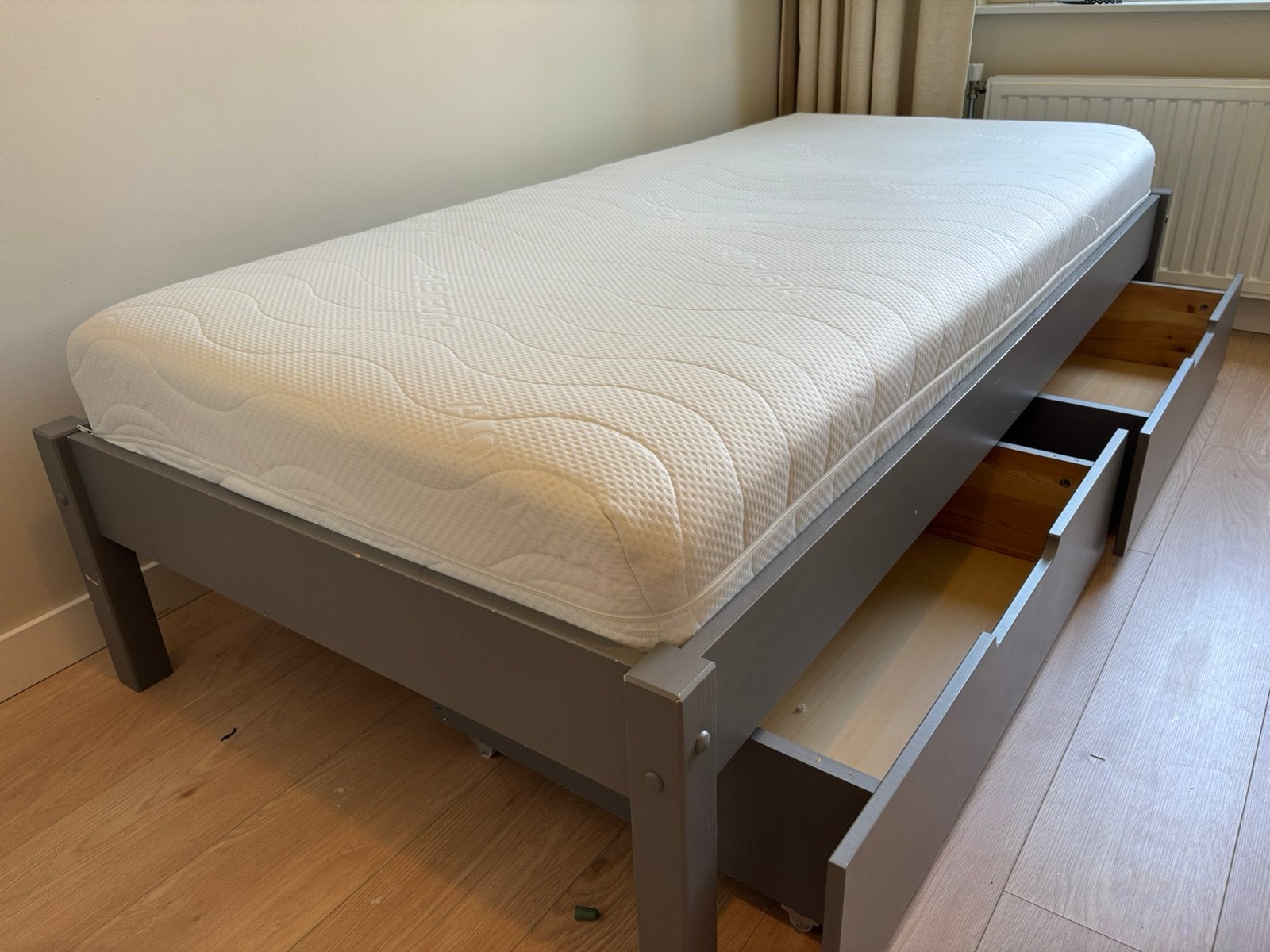 Degelijk bed  met schuiflades, Ophalen, Gebruikt, Eenpersoons, Overige maten
