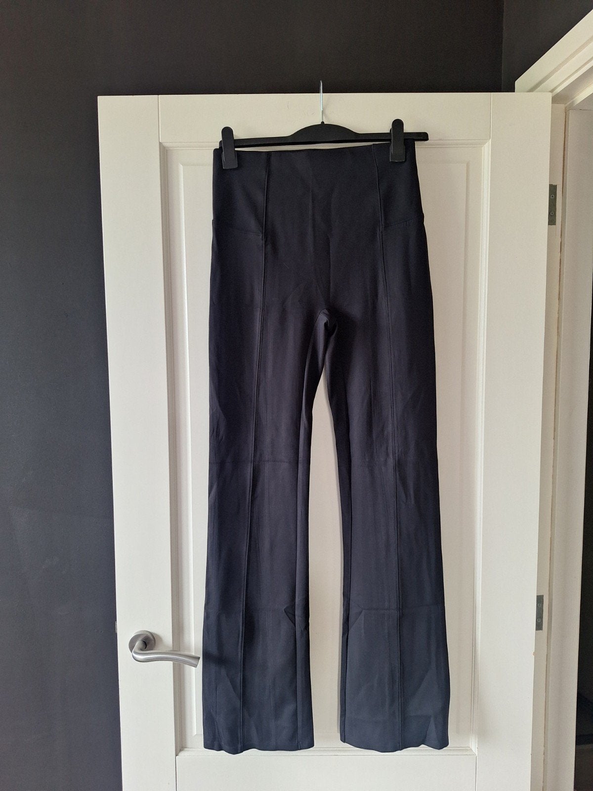 SPANX SCUBA LEGGING, Kleding | Dames, Maat 38/40 (M), Zwart, Ophalen of Verzenden, Zo goed als nieuw