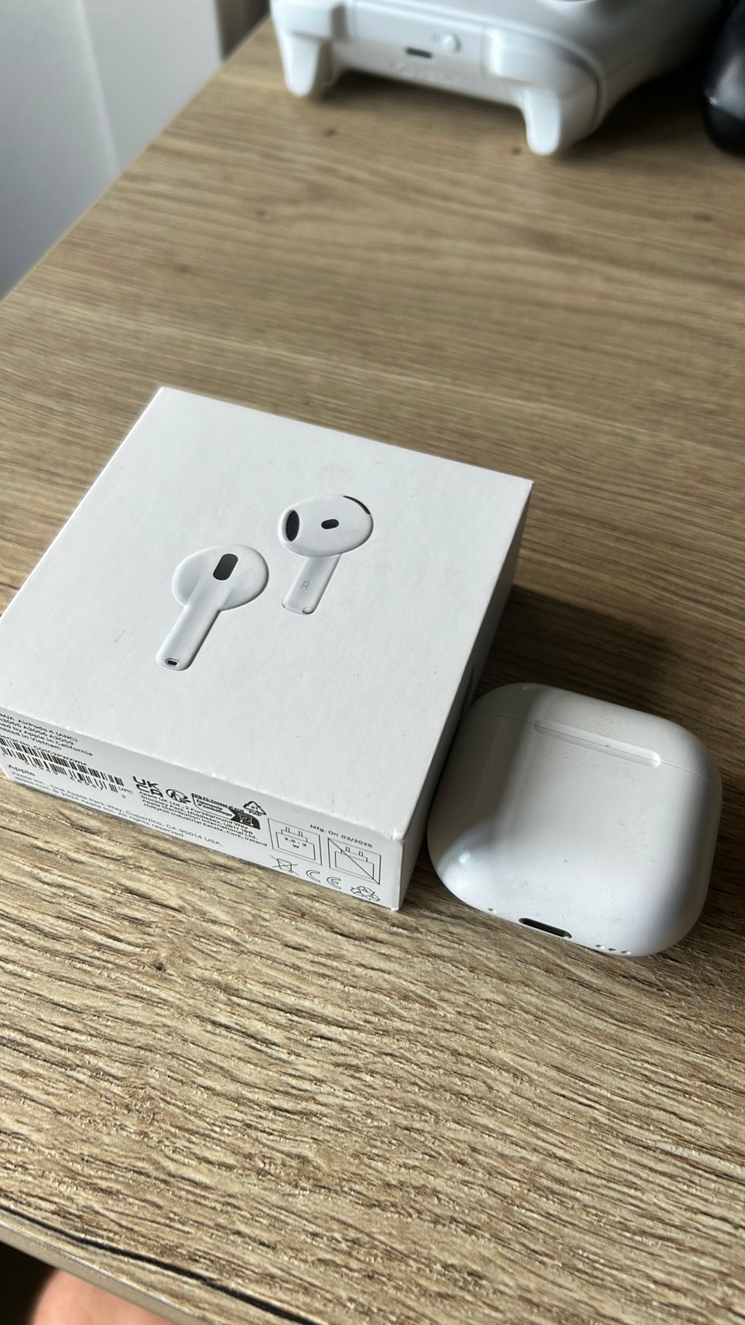 Airpods 4 ANC orgineel, Gebruikt, Ophalen of Verzenden, Apple, In oorschelp (earbud)