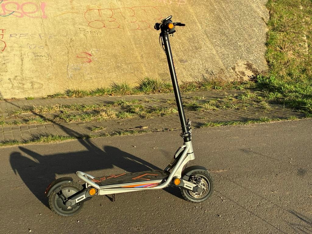 Kukurin A1 E-step - 1000W, Fietsen en Brommers, Steps, Zo goed als nieuw, Elektrische step (E-scooter), Ophalen