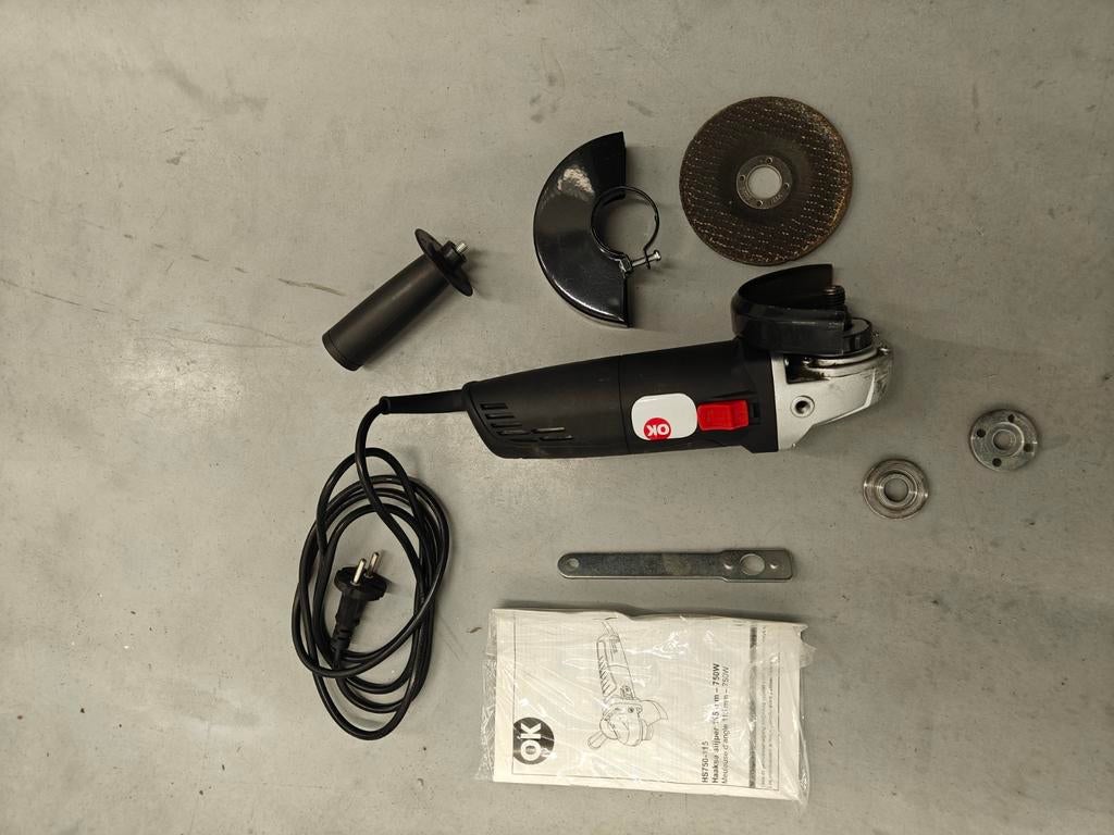 Haakse slijper 750W 115mm – compleet met accessoires, Ophalen, Gebruikt, Haakse handslijpmachine