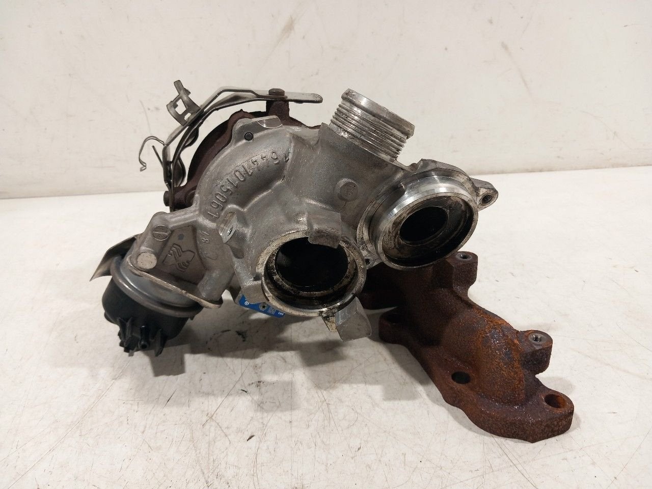 Turbo Volkswagen Passat, Onderdelen@venauto.nl, Van der Ven Autorecycling B.V., Gebruikt, Ettenseweg 76, 4706 PB Roosendaal, The Netherlands