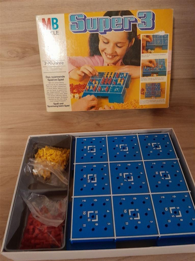 Super 3 - s1791, Hobby en Vrije tijd, Gezelschapsspellen | Bordspellen, Verzenden, Zo goed als nieuw