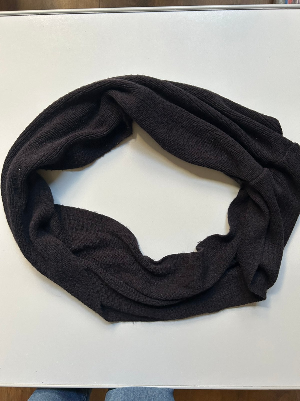 Zwarte sjaal, Kleding | Dames, Ophalen of Verzenden, Zo goed als nieuw, Maat 42/44 (L), Sjaal