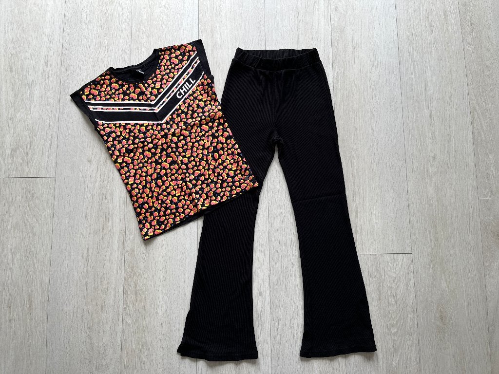 NIEUW Jill, Hema Set Flared Broek & Shirt Zwart Mt  146, 152, Meisje, Nieuw, Ophalen of Verzenden, Setje