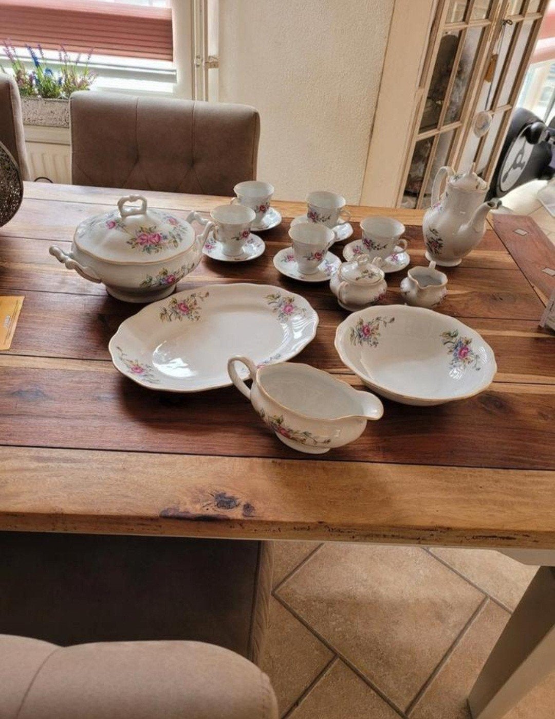 Mooi 17-delig servies, Ophalen, Zo goed als nieuw, Porselein, Overige stijlen