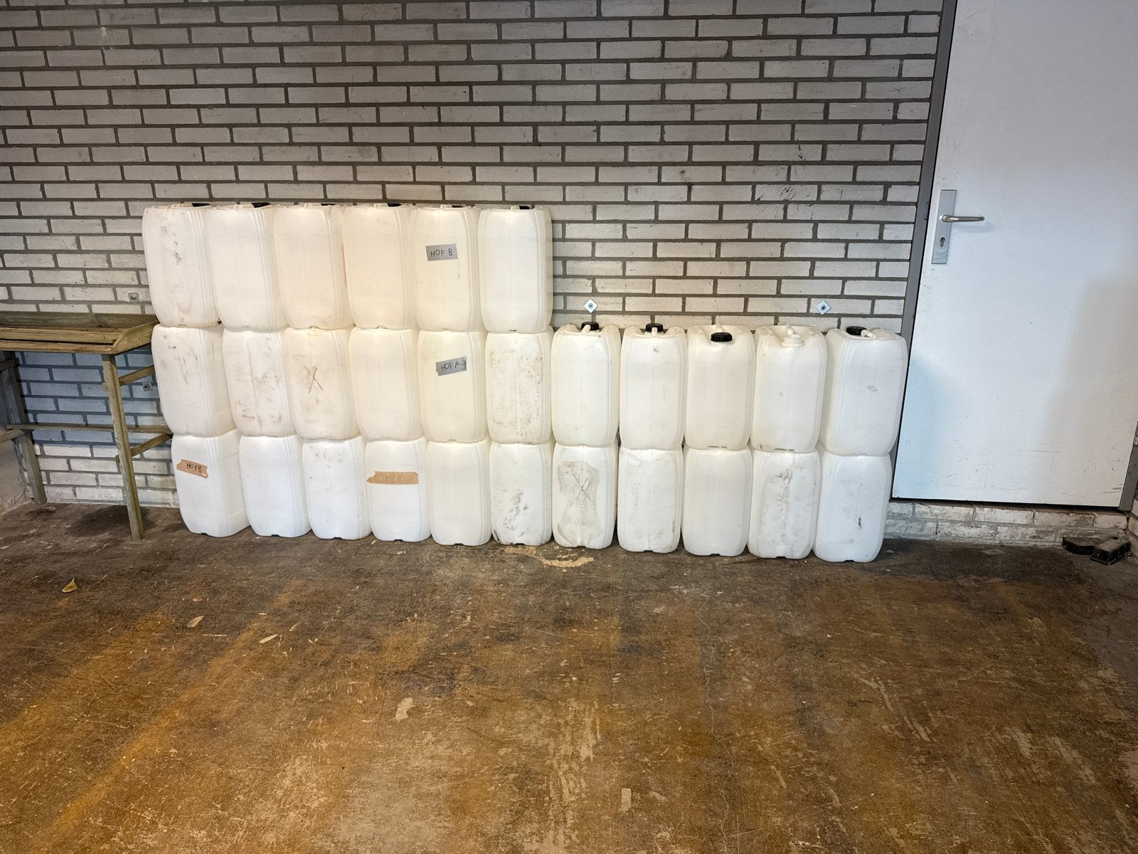 30x 20L jerrycans - transparant, Tuin en Terras, Ophalen