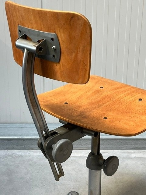 Ahrend tekentafelstoel Friso Kramer vintage burostoel retro, Ophalen, Gebruikt, Bruin, .