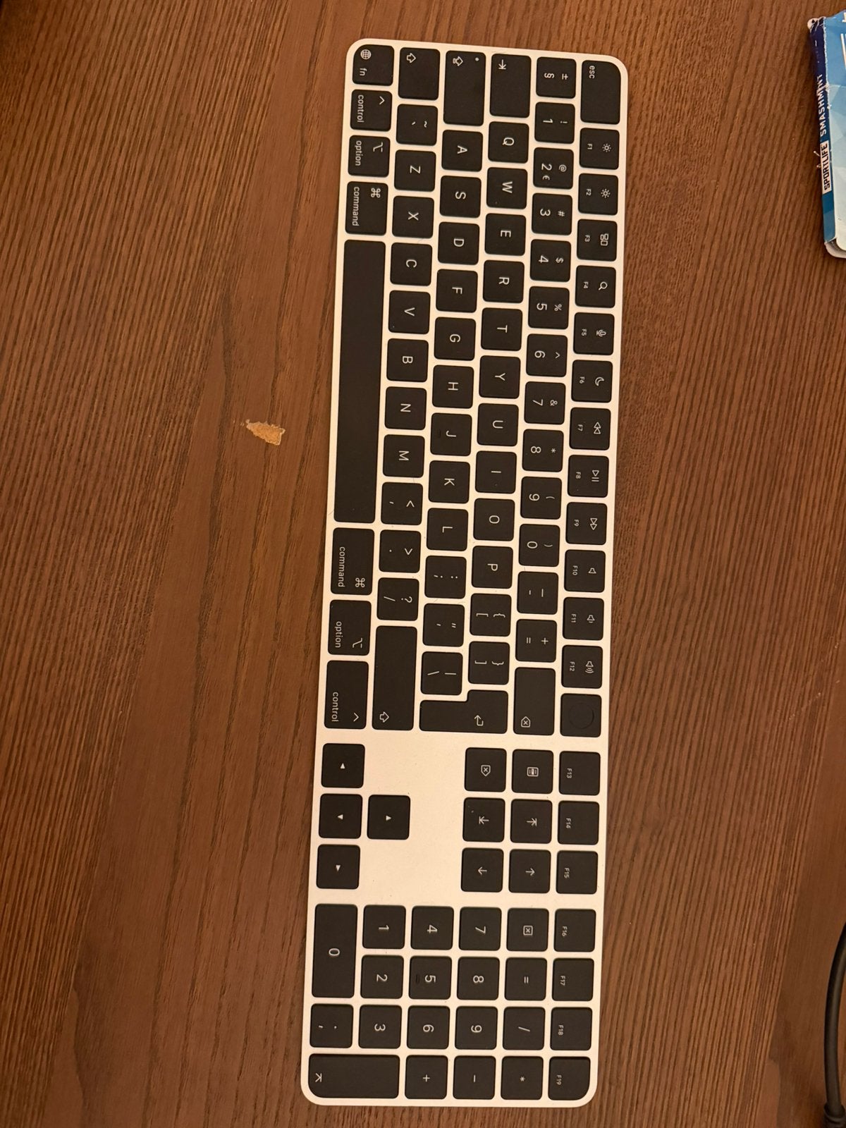 Apple magic Keyboard met Touch ID en nimeriek toetsenblok, Ophalen of Verzenden, Zo goed als nieuw, Draadloos