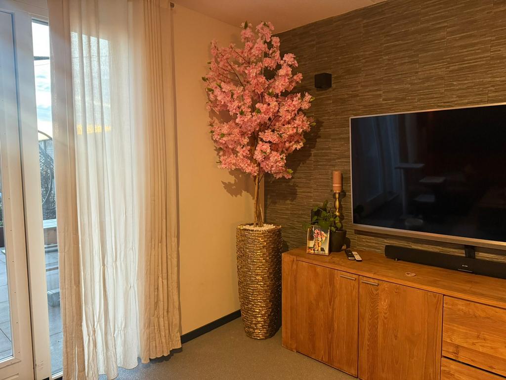 Schelpenvazen met bloesem boom, Huis en Inrichting, Woonaccessoires | Vazen, Ophalen of Verzenden