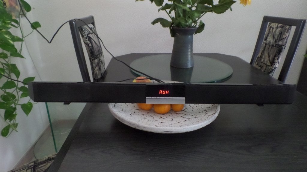 Soundbar, SR-100 plus, 2 x 20 Watt-(#9172), Ophalen, Bluetooth, Gebruikt