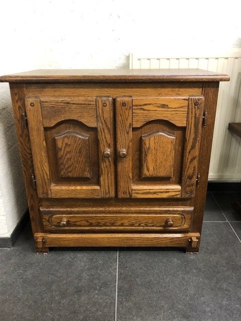 Massief eikenhouten kastje met lade en deurtjes, Ophalen, Minder dan 50 cm, Gebruikt, Eikenhout