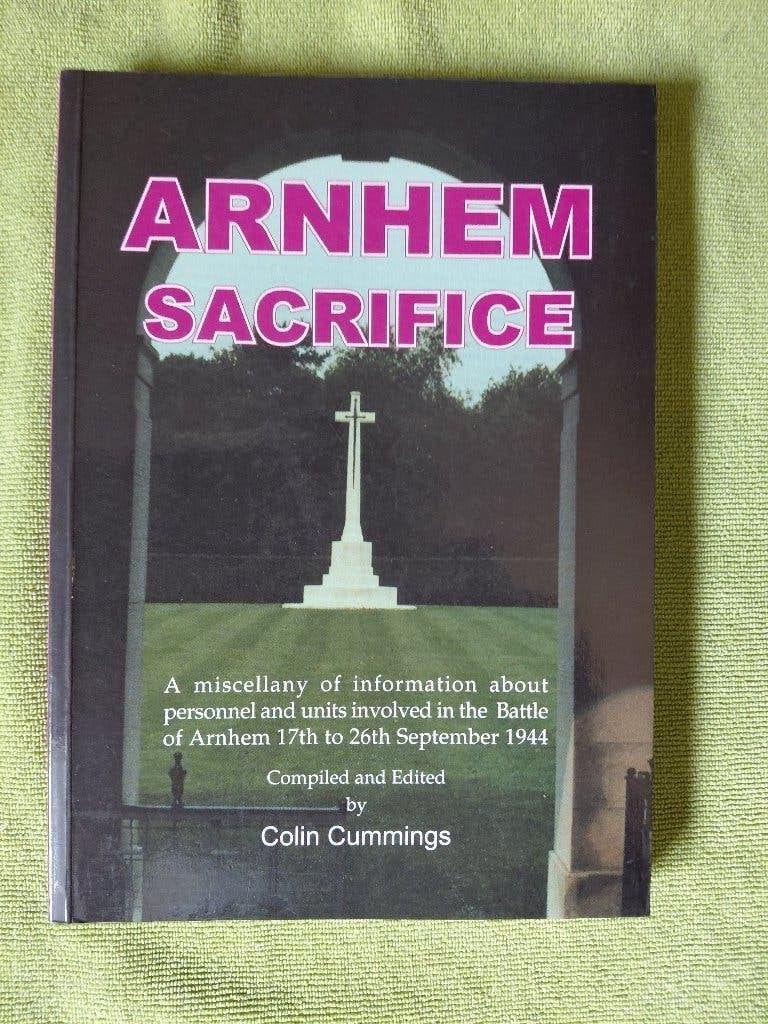 Arnhem Sacrifice, Tweede Wereldoorlog, Ophalen of Verzenden, Zo goed als nieuw, Overige onderwerpen