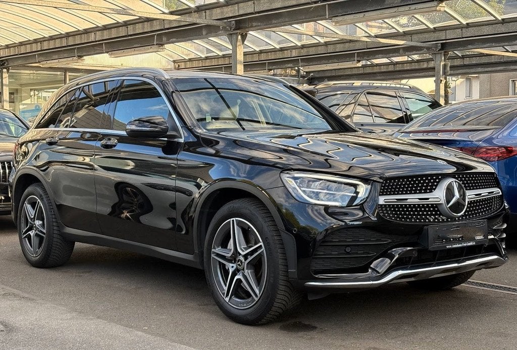Mercedes-Benz GLC 200 4M AMG * LED, MBUX+, PRIVACY, SPIEGEL-, Auto's, Mercedes-Benz, Particulier, Te koop, GLC, 4x4, ABS, Achteruitrijcamera