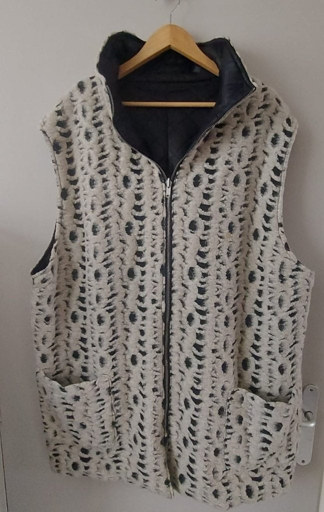 Omkeerbaar vest:zwart gewatteerd & beige/zwart bont, maat 50, Kleding | Dames, Bodywarmers, Meerkleurig, Maat 46/48 (XL) of groter