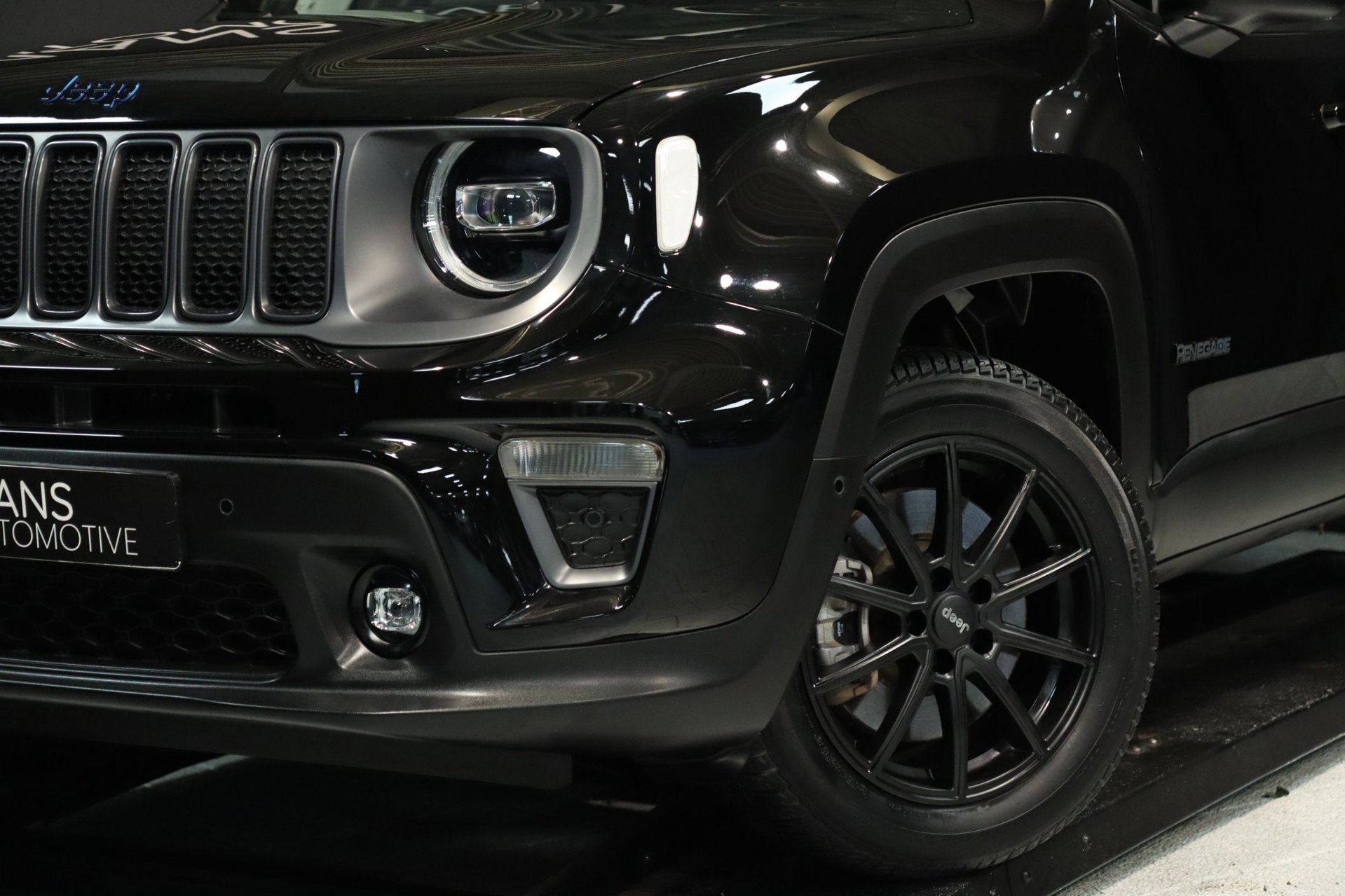 Jeep Renegade 4xe 240 Plug-in Hybrid Electric S / PANO / ACC, Automaat, Gebruikt, Zwart, 4 cilinders