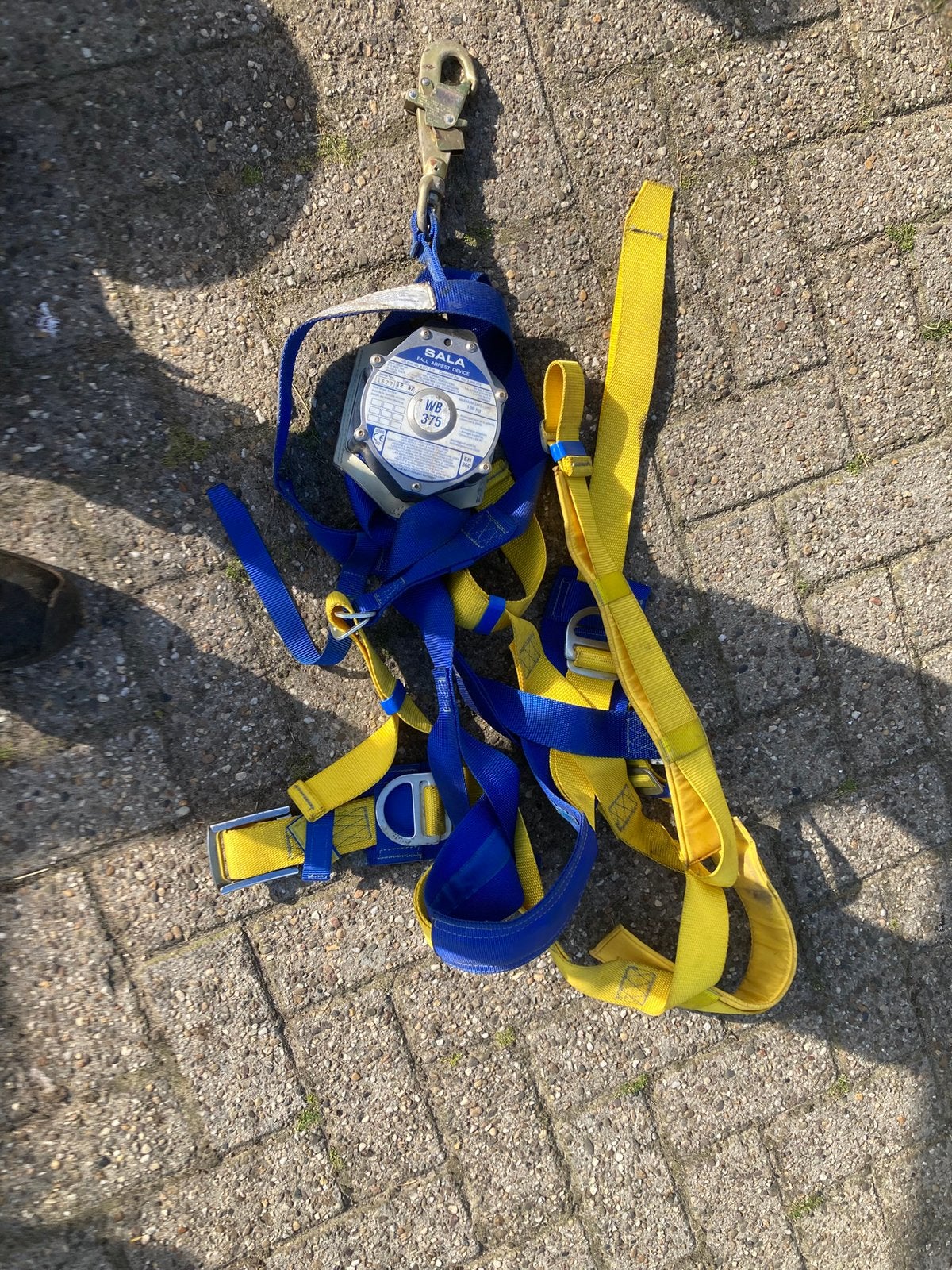 Valbeveiliging, Ophalen, Zo goed als nieuw