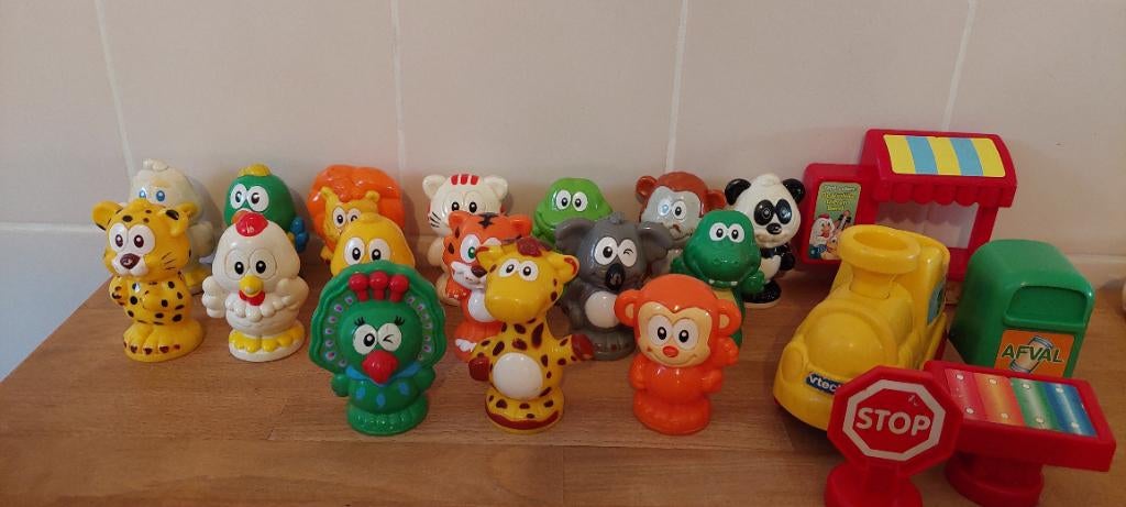 16 figuurtjes van de VTech SmartVille met accessoires ., Kinderen en Baby's, Speelgoed | Vtech, Ophalen of Verzenden, 6 maanden tot 2 jaar