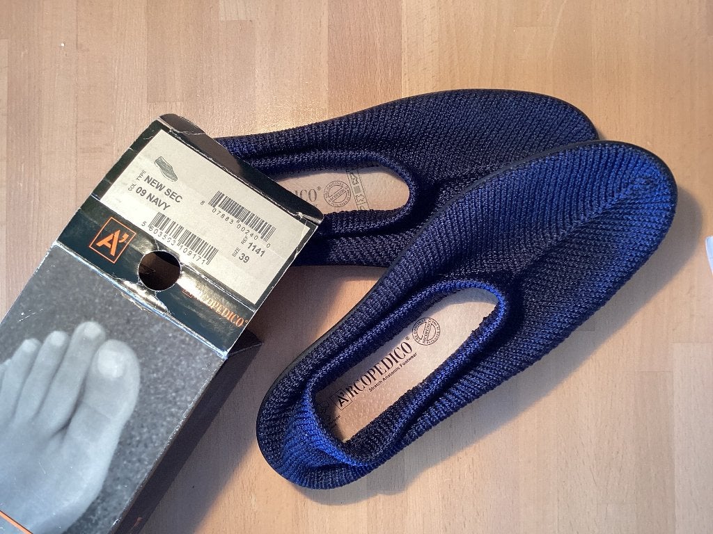 Dames schoenen, Kleding | Dames, Blauw, Instappers, Ophalen of Verzenden, Zo goed als nieuw