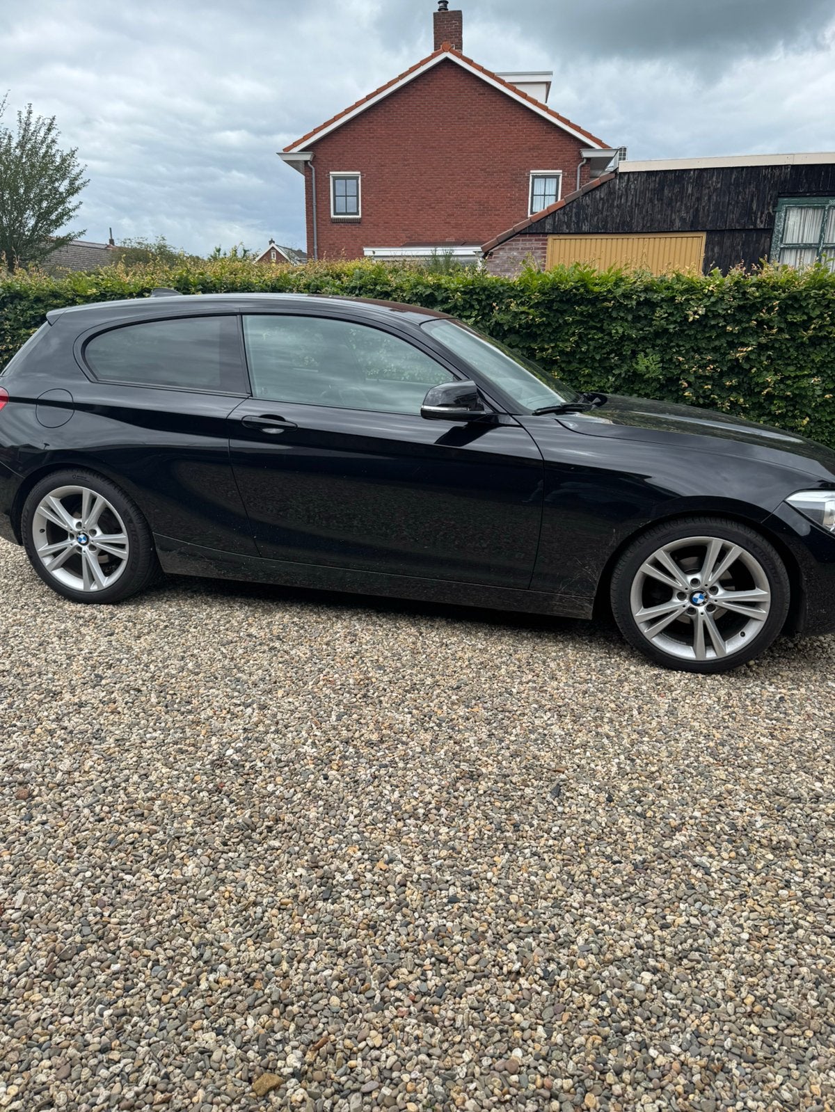 BMW 1 serie F21 2013 !NIEUWE KETTING!, 1-Serie, Achterwielaandrijving, Zwart, 4 cilinders