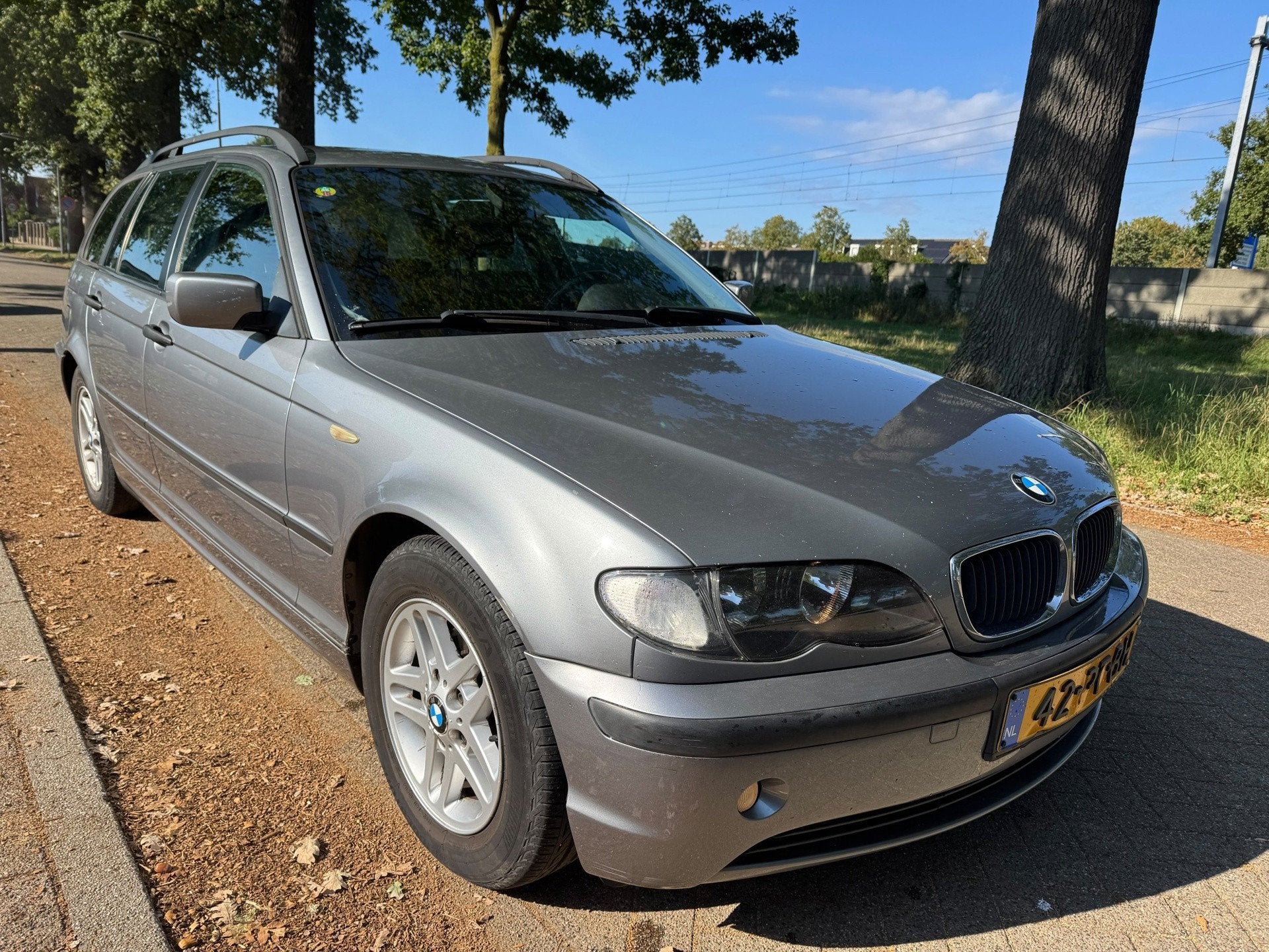 BMW 3-serie Touring 316i Black&Silver II 2004, Auto's, Achterwielaandrijving, 4 cilinders, Handgeschakeld, Verwarmde buitenspiegels
