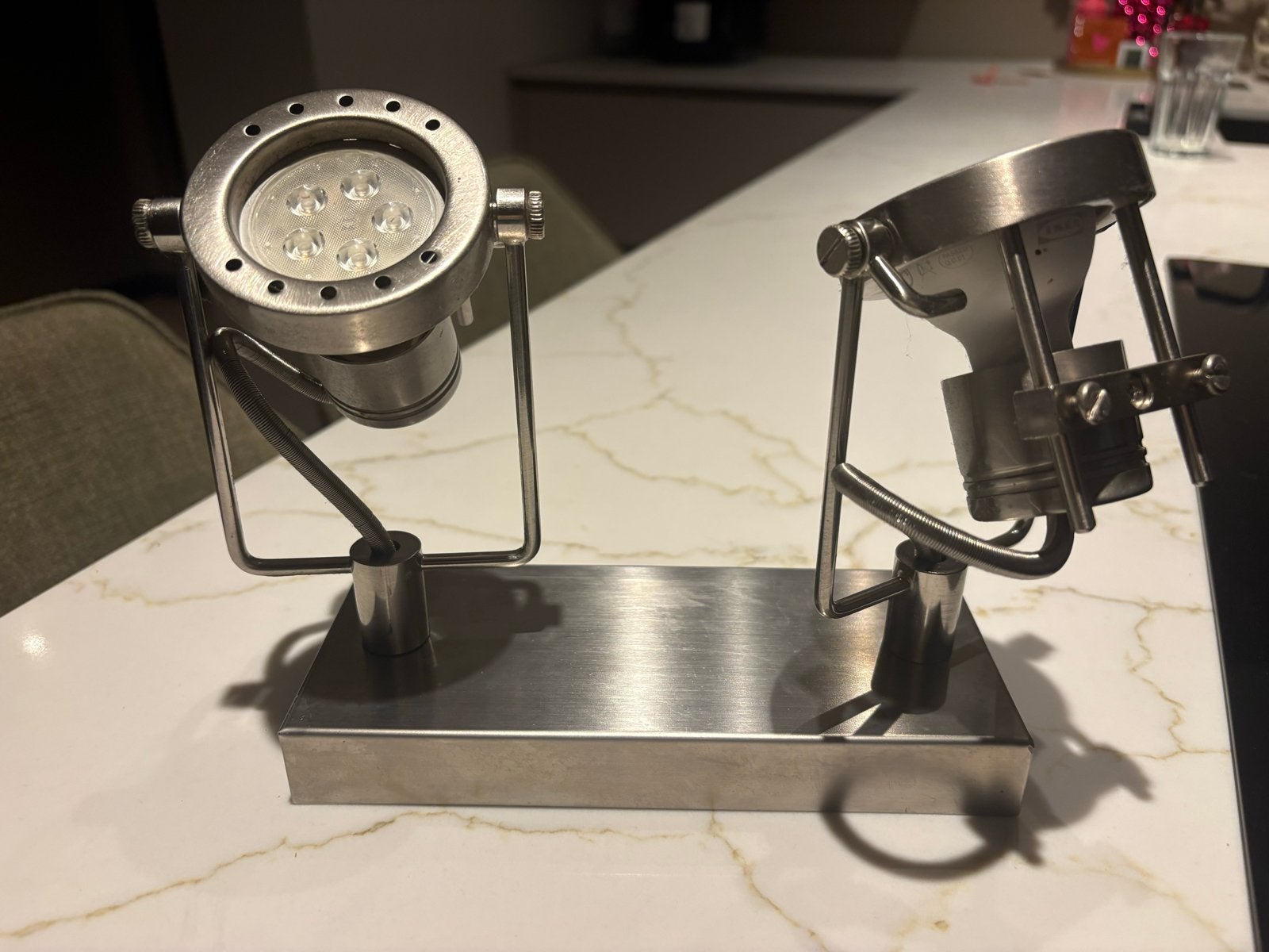 Kwantum Plafondlamp met 2 verstelbare spots - RVS look, Huis en Inrichting, Gebruikt, GU10, Overige merken, Ophalen of Verzenden
