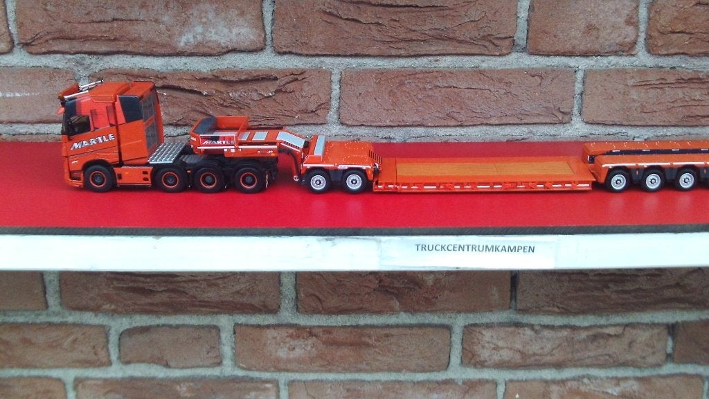 WSI  Volvo  FH5  Globetrotter  van  Martle.