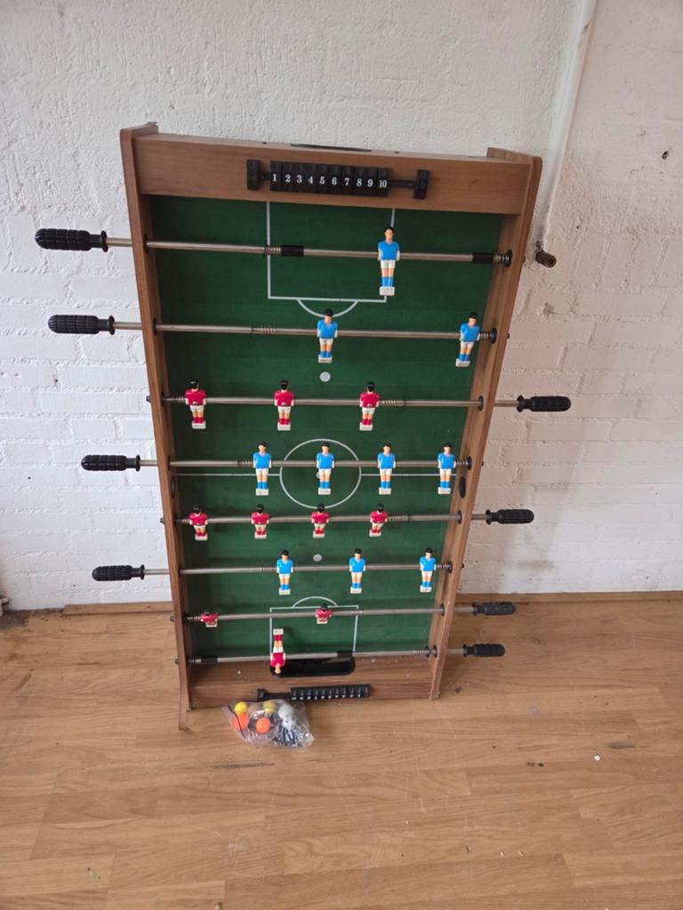 Tafelvoetbalspel / Voetbaltafel - Compact model, Kinderen en Baby's, Speelgoed | Voetbaltafels, Ophalen of Verzenden, Gebruikt