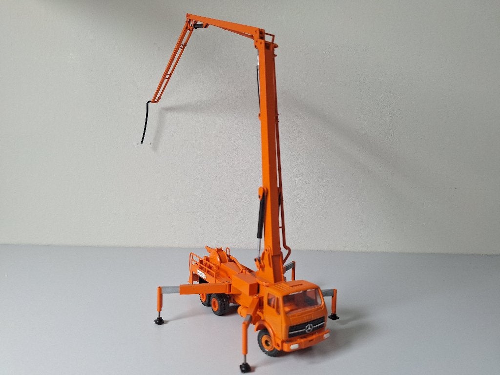 Mercedes Betonpomp 6x4 Conrad 3082., Hobby en Vrije tijd, Ophalen of Verzenden, Zo goed als nieuw, Bus of Vrachtwagen, Conrad