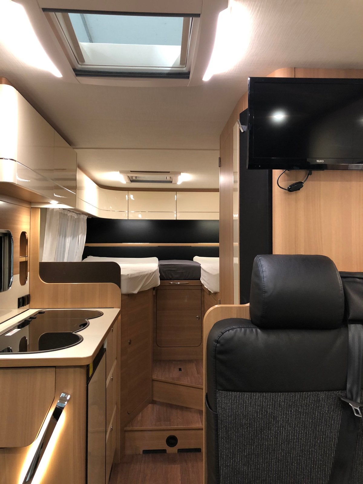 Caravans And Camping Enkele