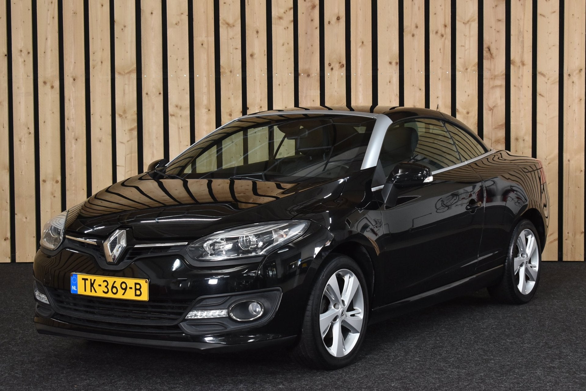 Renault Mégane Coupé-Cabriolet 1.2 TCe Privilège 131pk Cl, Auto's, Voorwielaandrijving, Euro 5, 1490 kg, Gebruikt