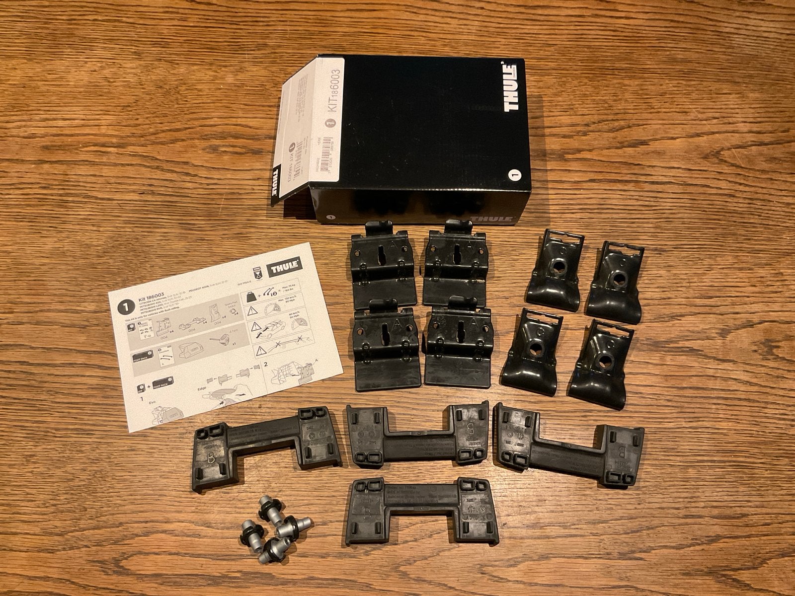 Thule Kit 186003 voor dakdragers - Zo goed als nieuw, Ophalen of Verzenden, Zo goed als nieuw